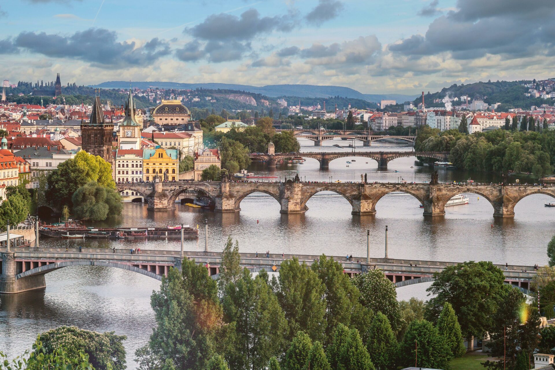 Taiwanisch-tschechisches Halbleiterforschungszentrum in Prag gegründet